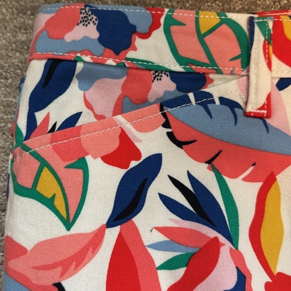 NWT St. John's Bay Floral 5" Shorts Womens 16 Tropical Cotton stretch Beach Soft - Picture 3 of 14